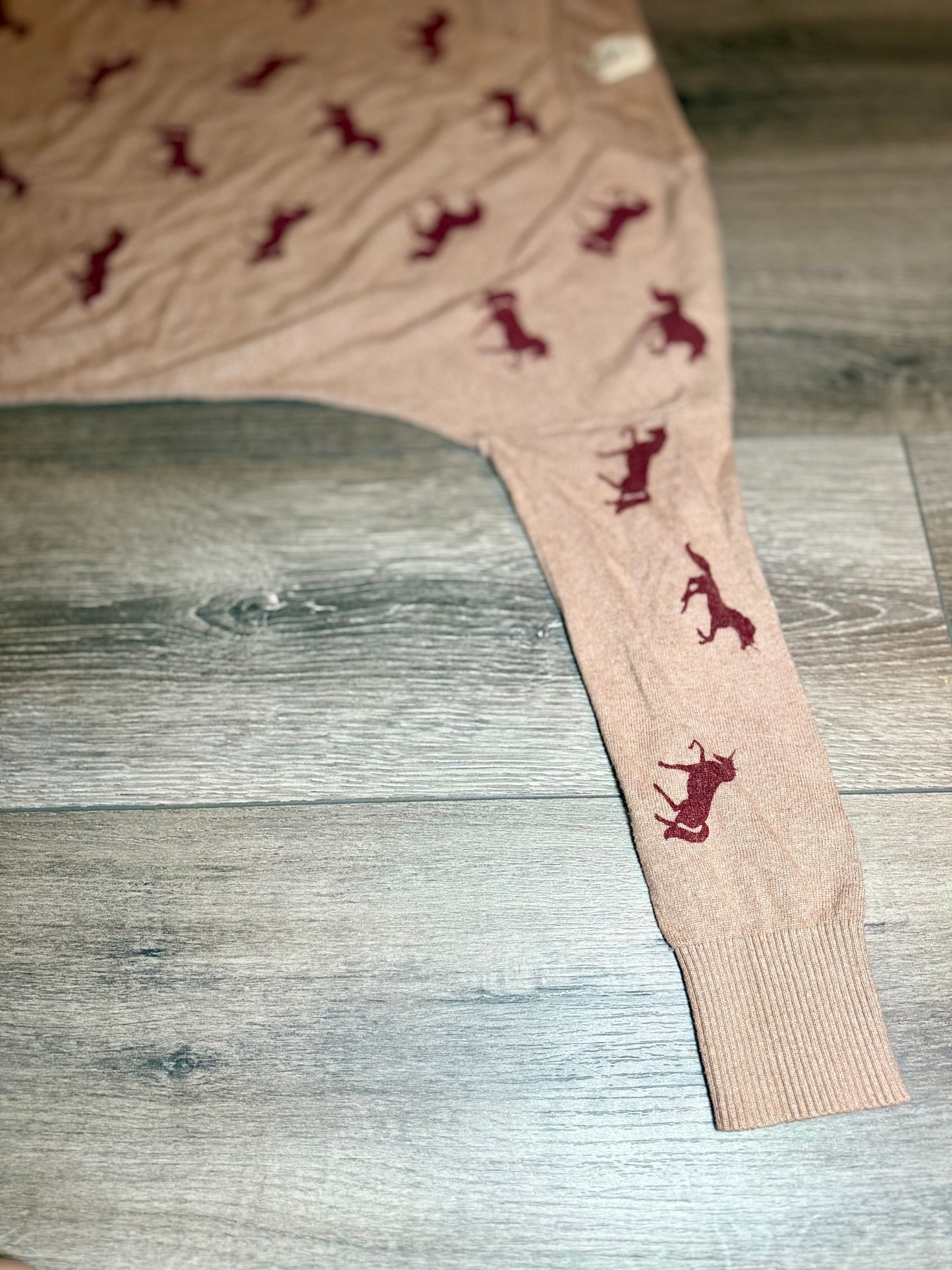 Luxury Knitwear Long Sweater - Unicorn Print (UK 8)