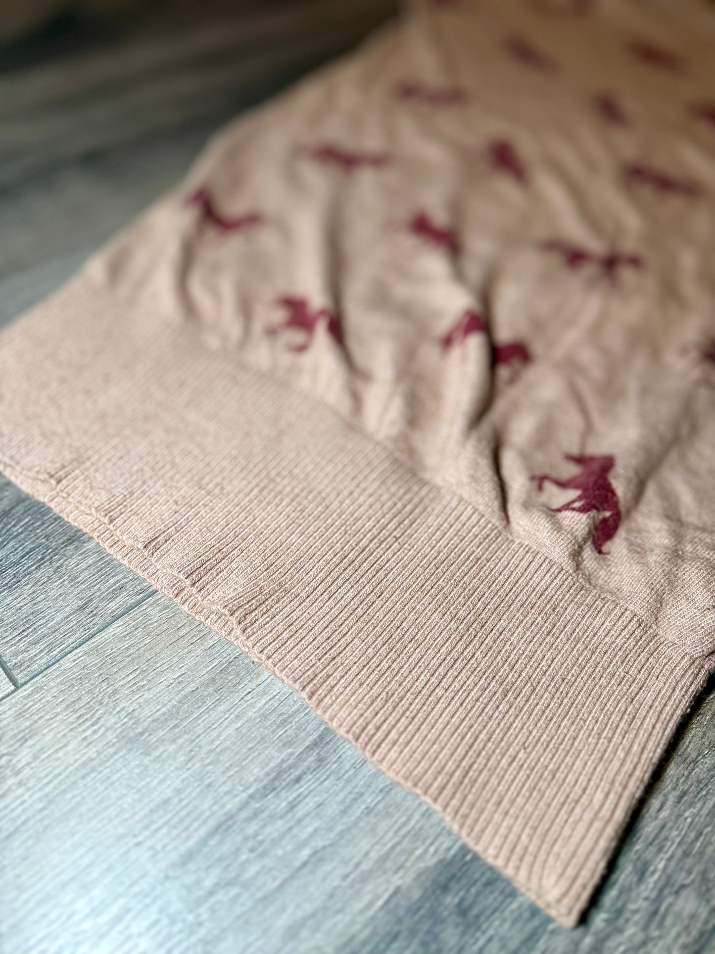 Luxury Knitwear Long Sweater - Unicorn Print (UK 8)